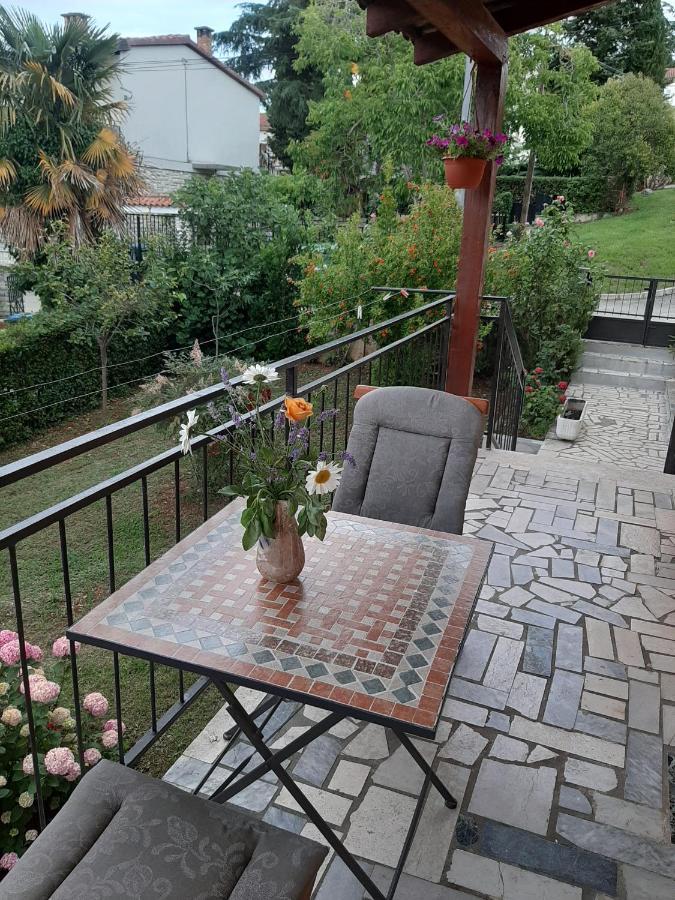 Clara 2 Appartement Poreč Buitenkant foto